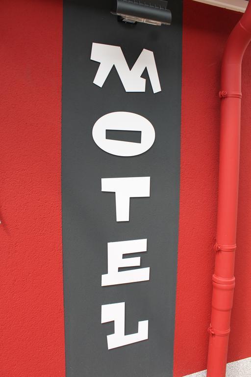Motel 501 Греміц Екстер'єр фото